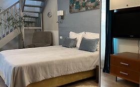St John Street Apartment